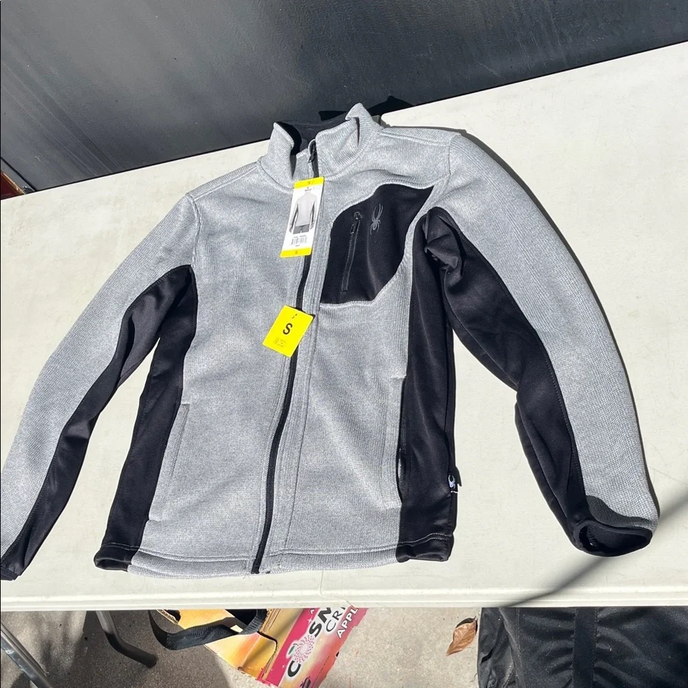 Spyder Heather Gray and Black Knit Jacket NWT men’s small